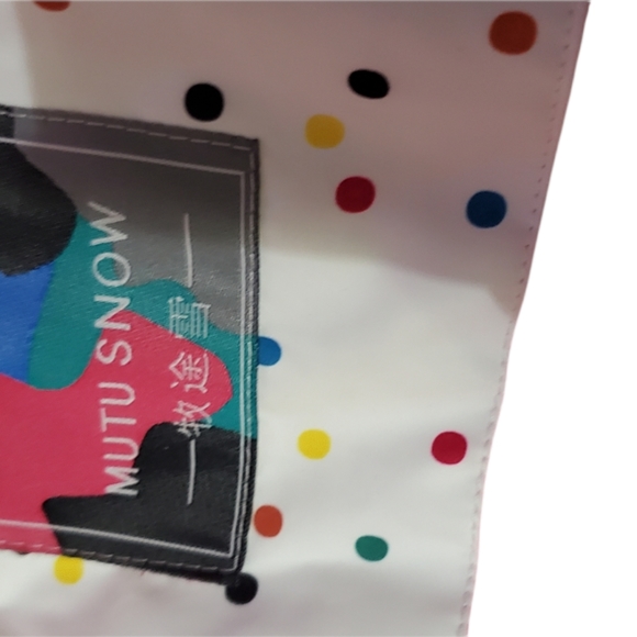 Mutu Snow Suit. - Picture 2 of 7